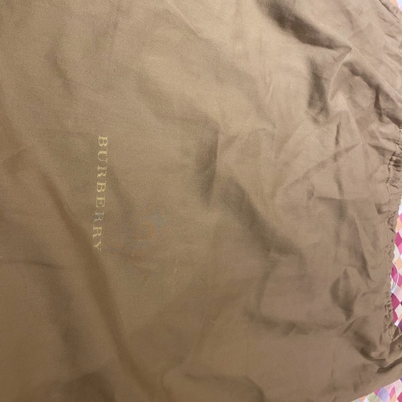 Burberry - Picture 10 of 10